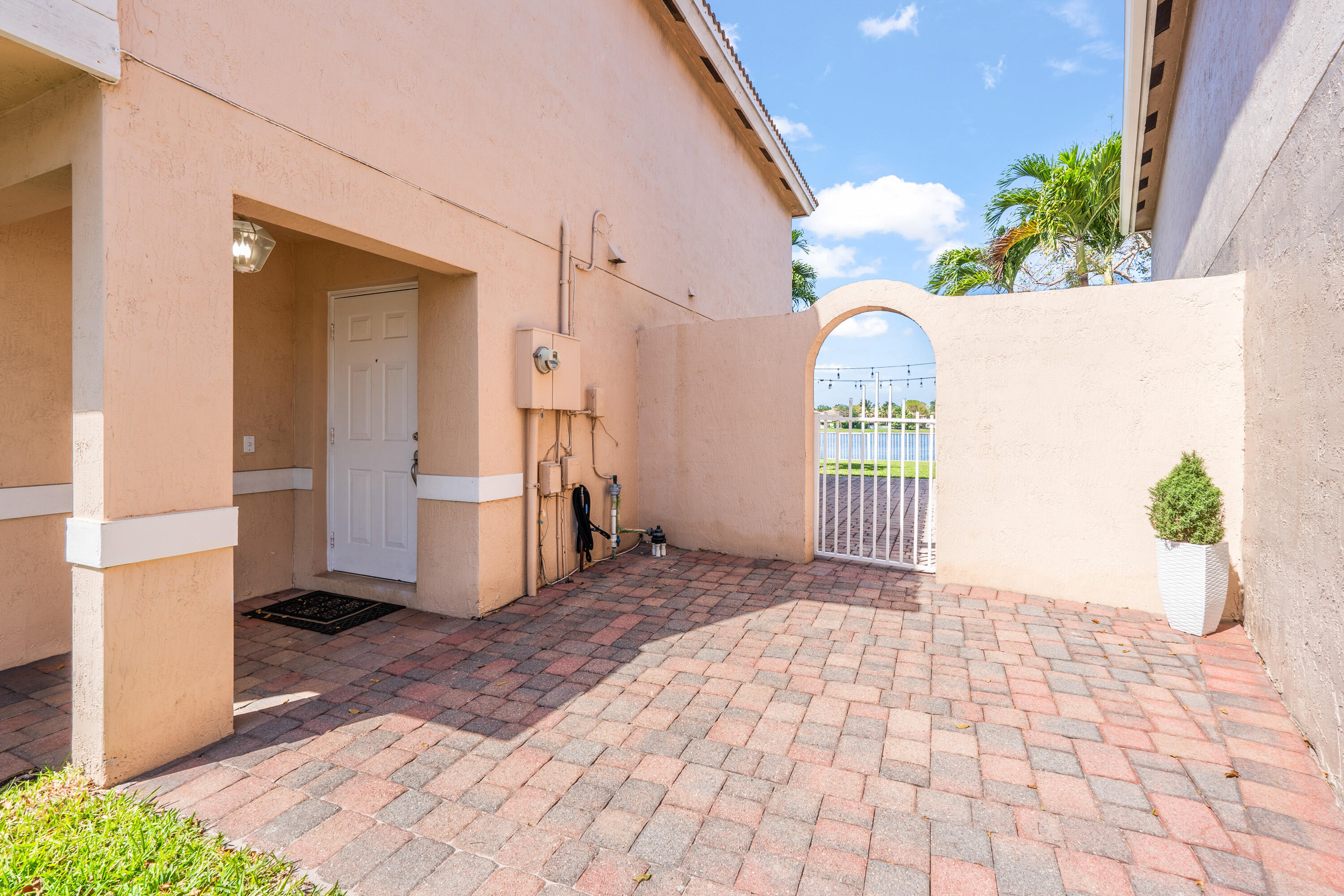 LIBERTY BAY - Residential