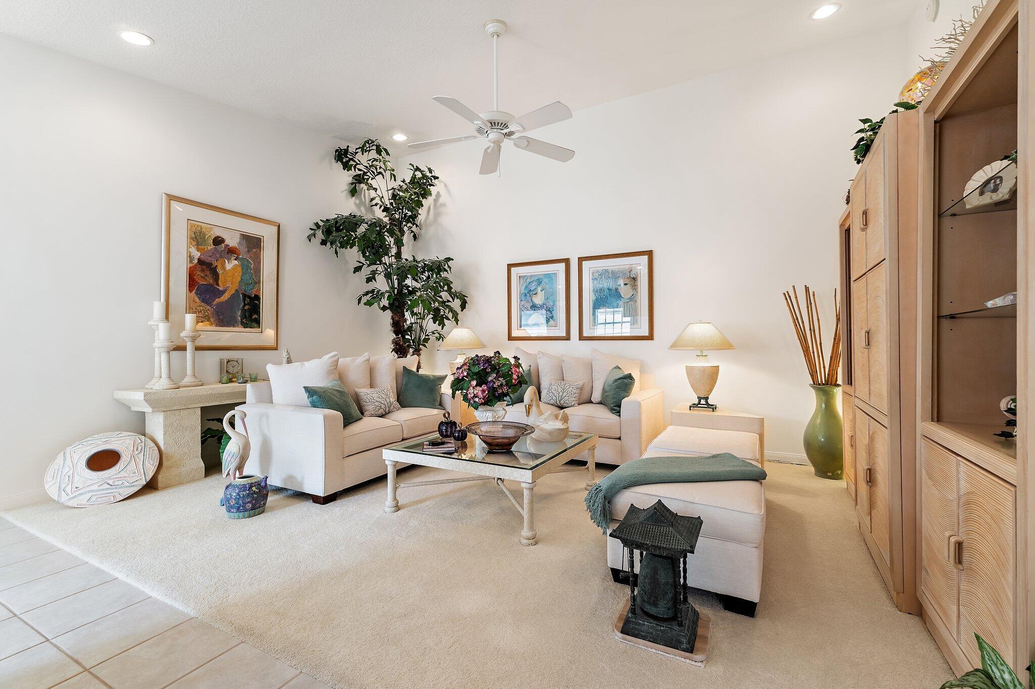 DOUBLE TREE - Residential