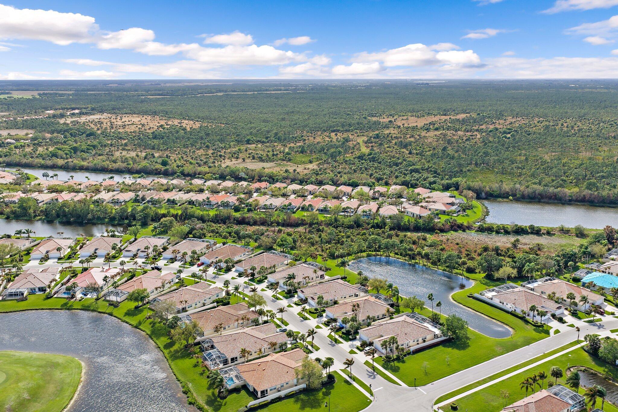 DOUBLE TREE - Residential