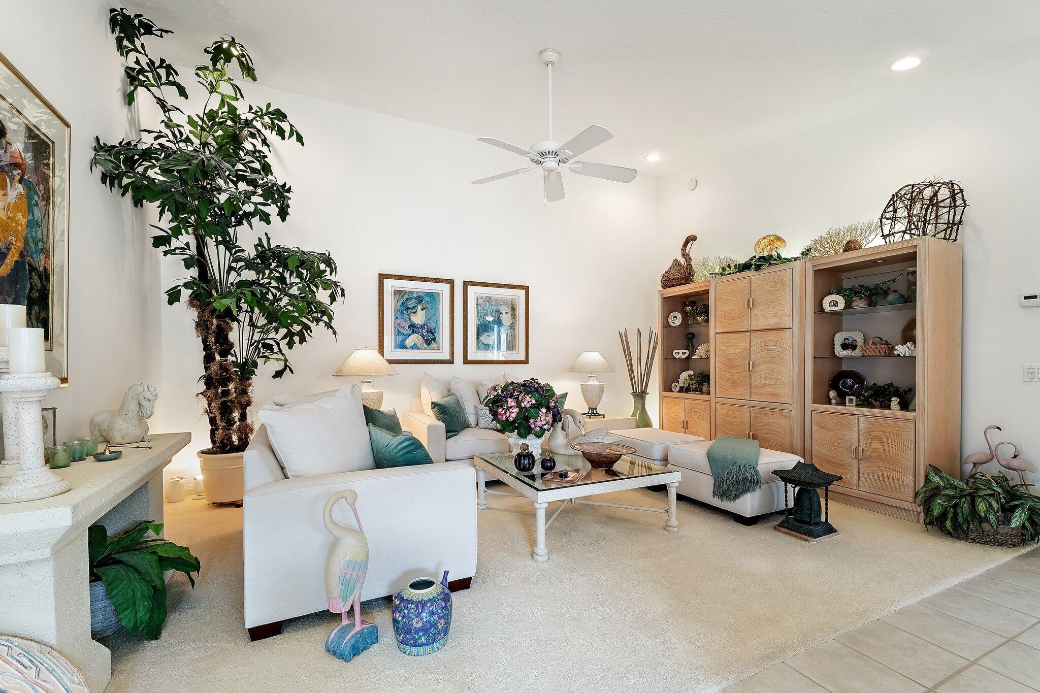 DOUBLE TREE - Residential