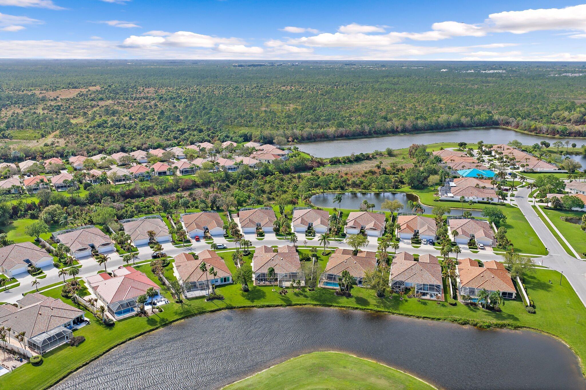 DOUBLE TREE - Residential