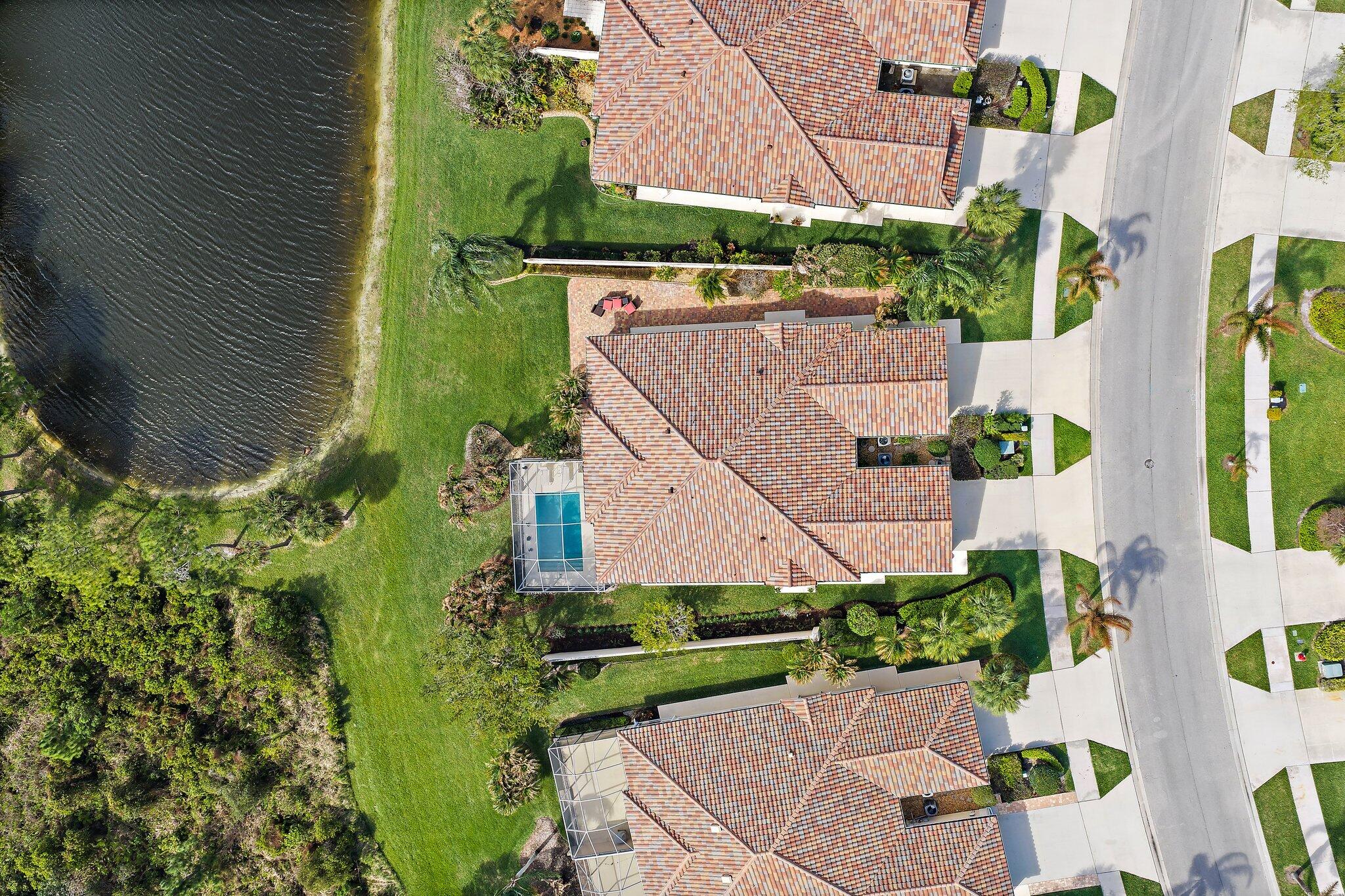 DOUBLE TREE - Residential