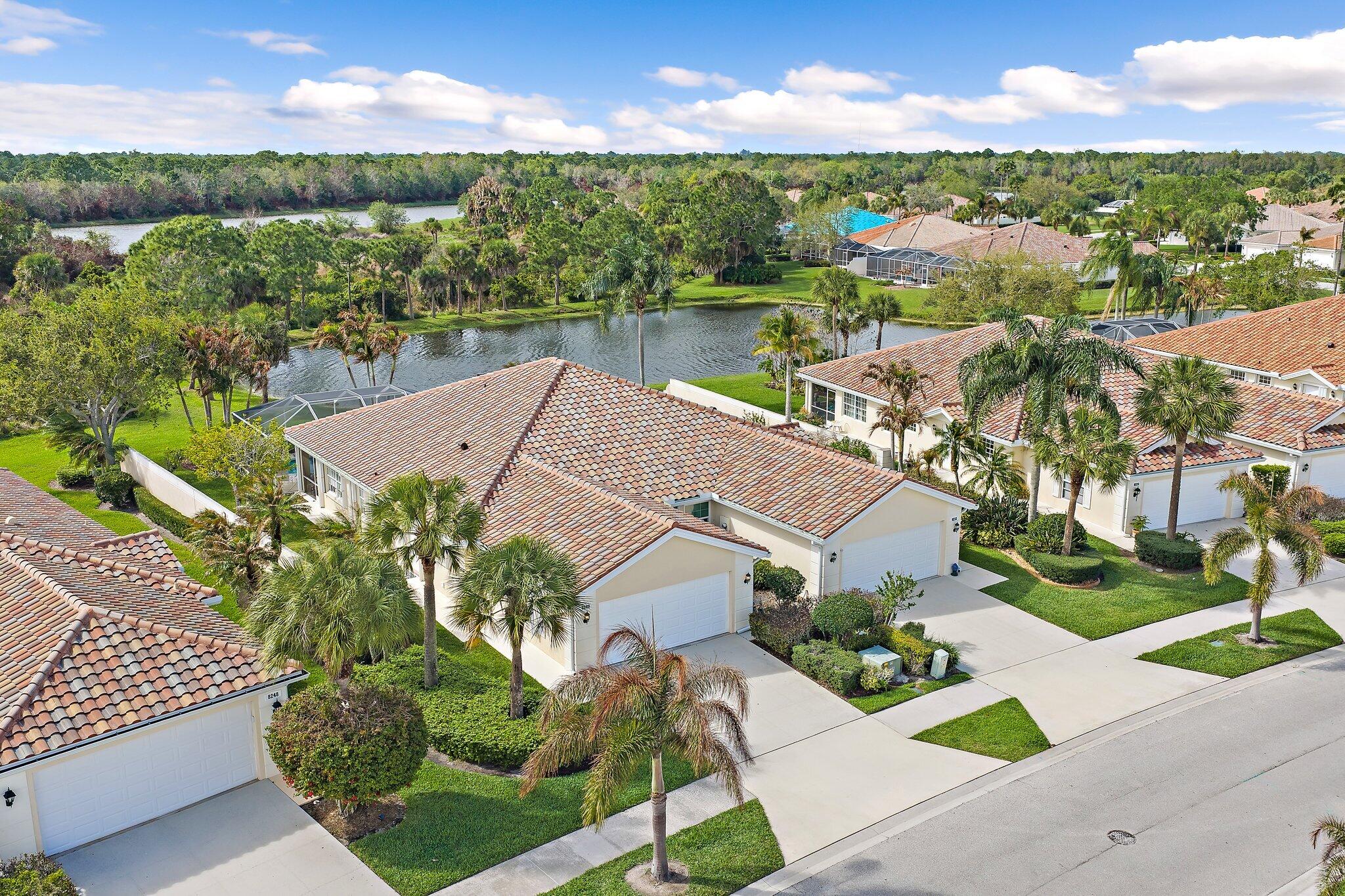 DOUBLE TREE - Residential