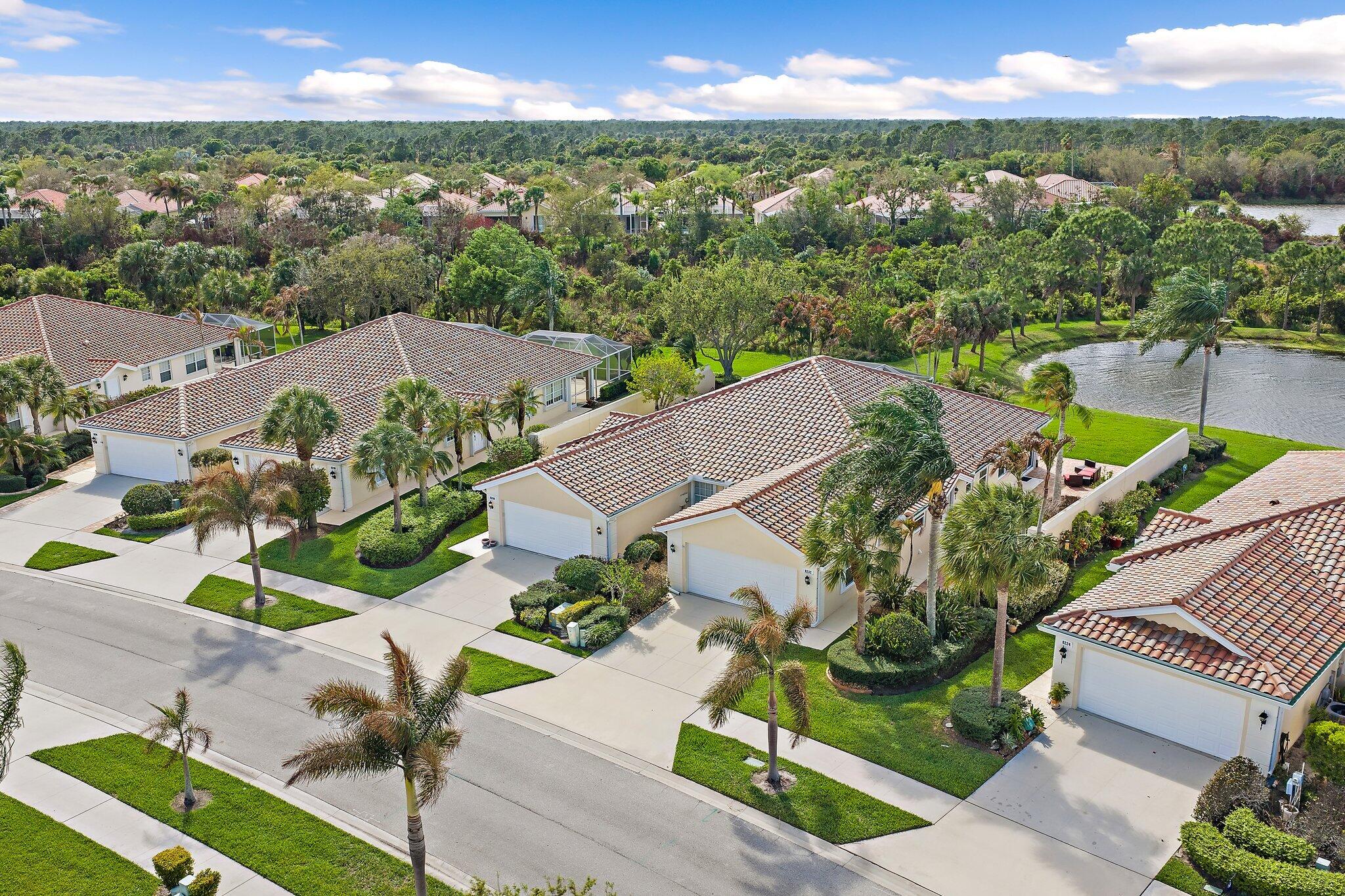 DOUBLE TREE - Residential