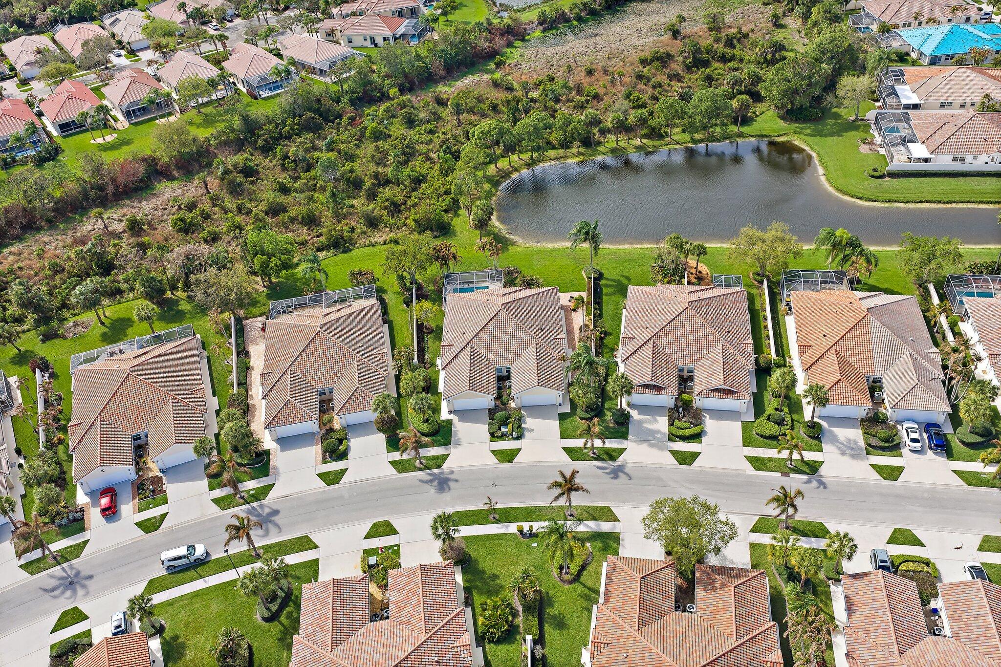 DOUBLE TREE - Residential