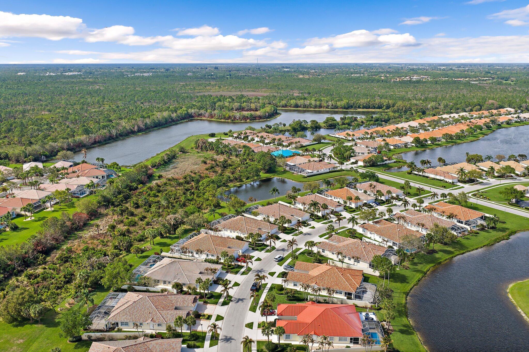 DOUBLE TREE - Residential