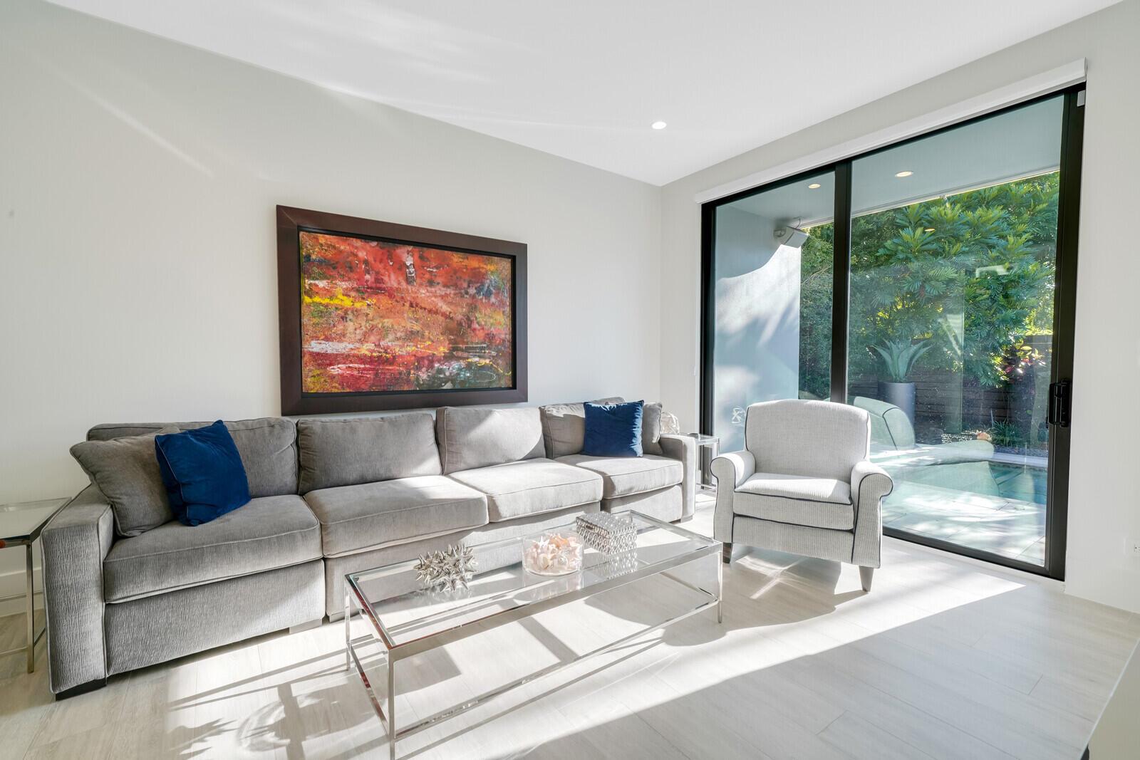 CORAL RIDGE COUNTRY CLUB - Residential Lease