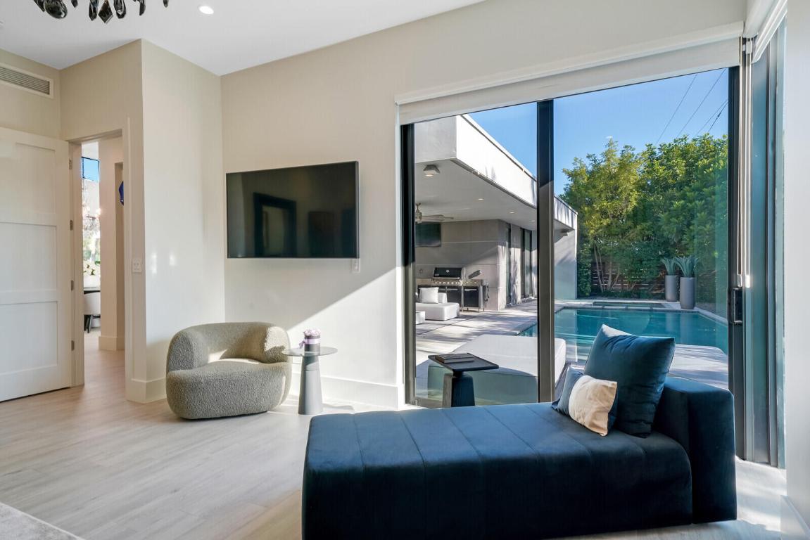 CORAL RIDGE COUNTRY CLUB ADD - Residential Lease