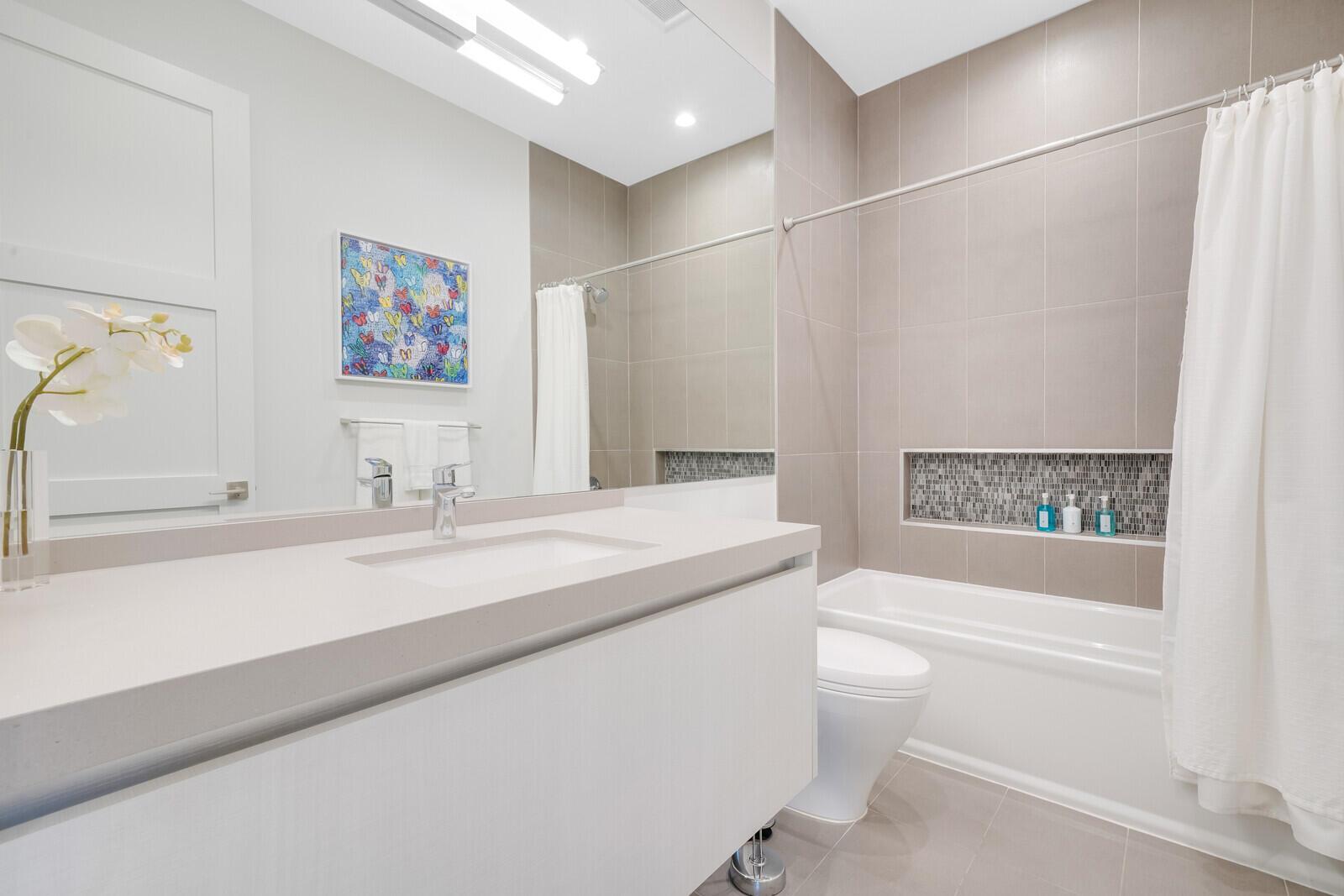 CORAL RIDGE COUNTRY CLUB - Residential Lease