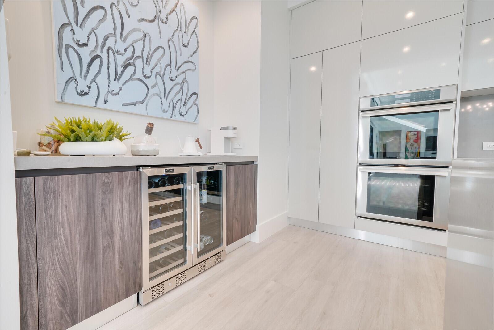 CORAL RIDGE COUNTRY CLUB - Residential Lease