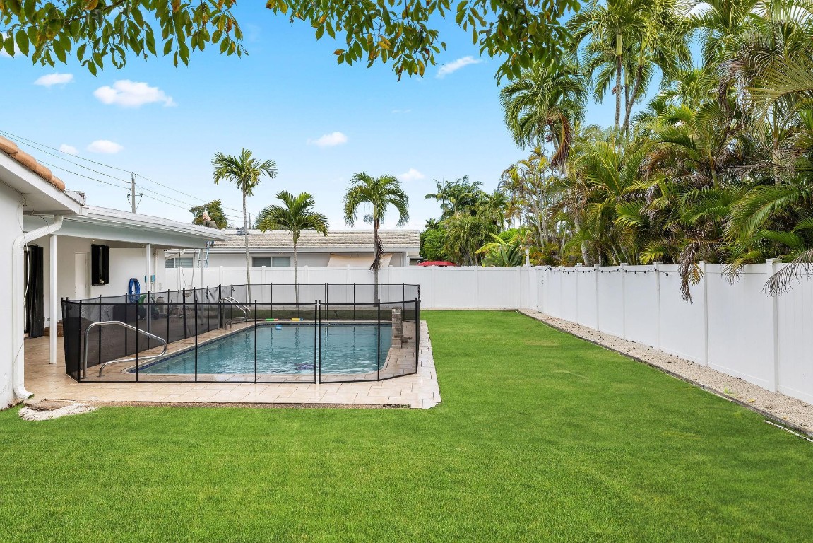 Emerald Hills Sec 3 83-27 - Residential