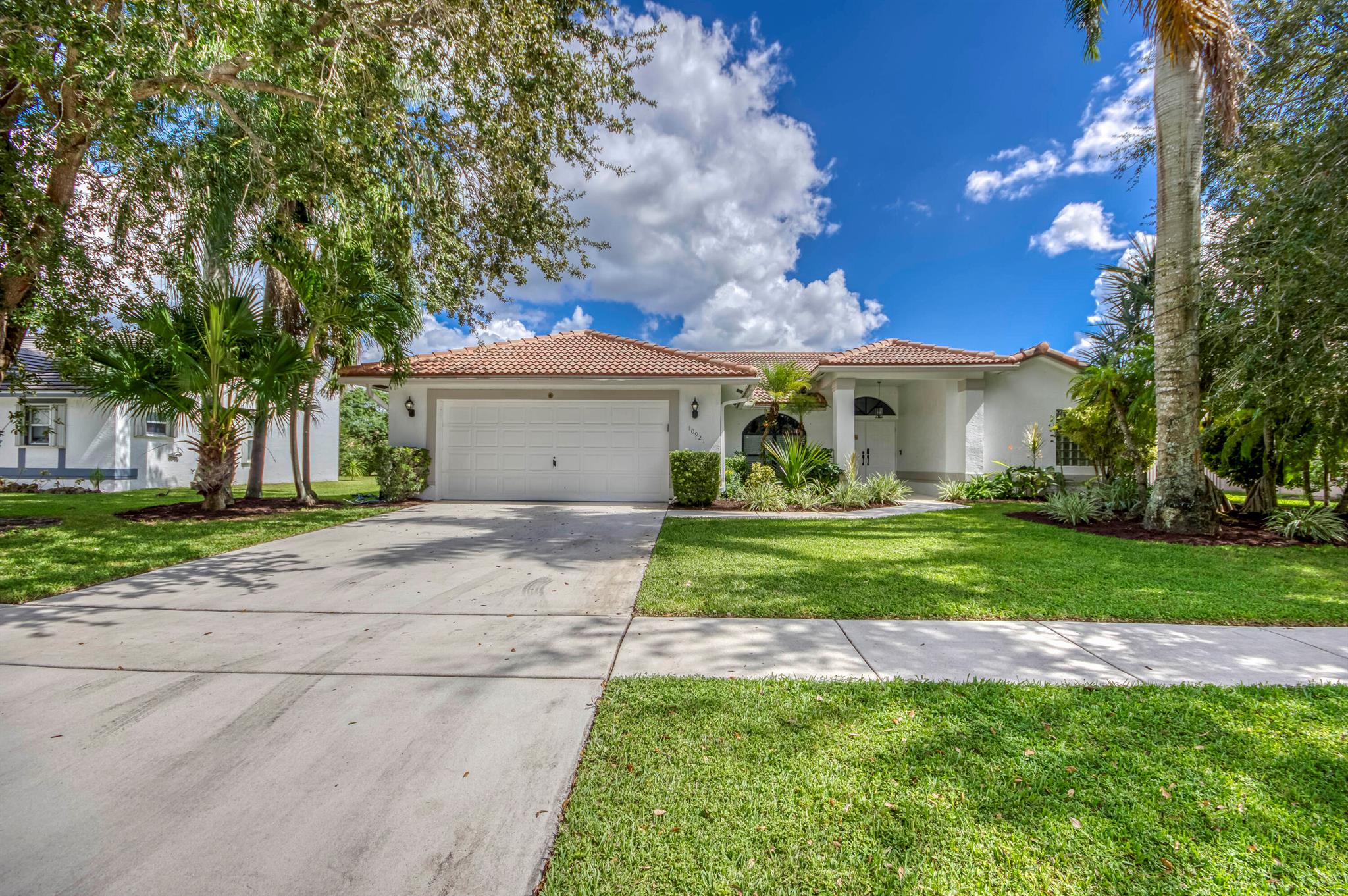 Whitehorse Estates - Residential Lease