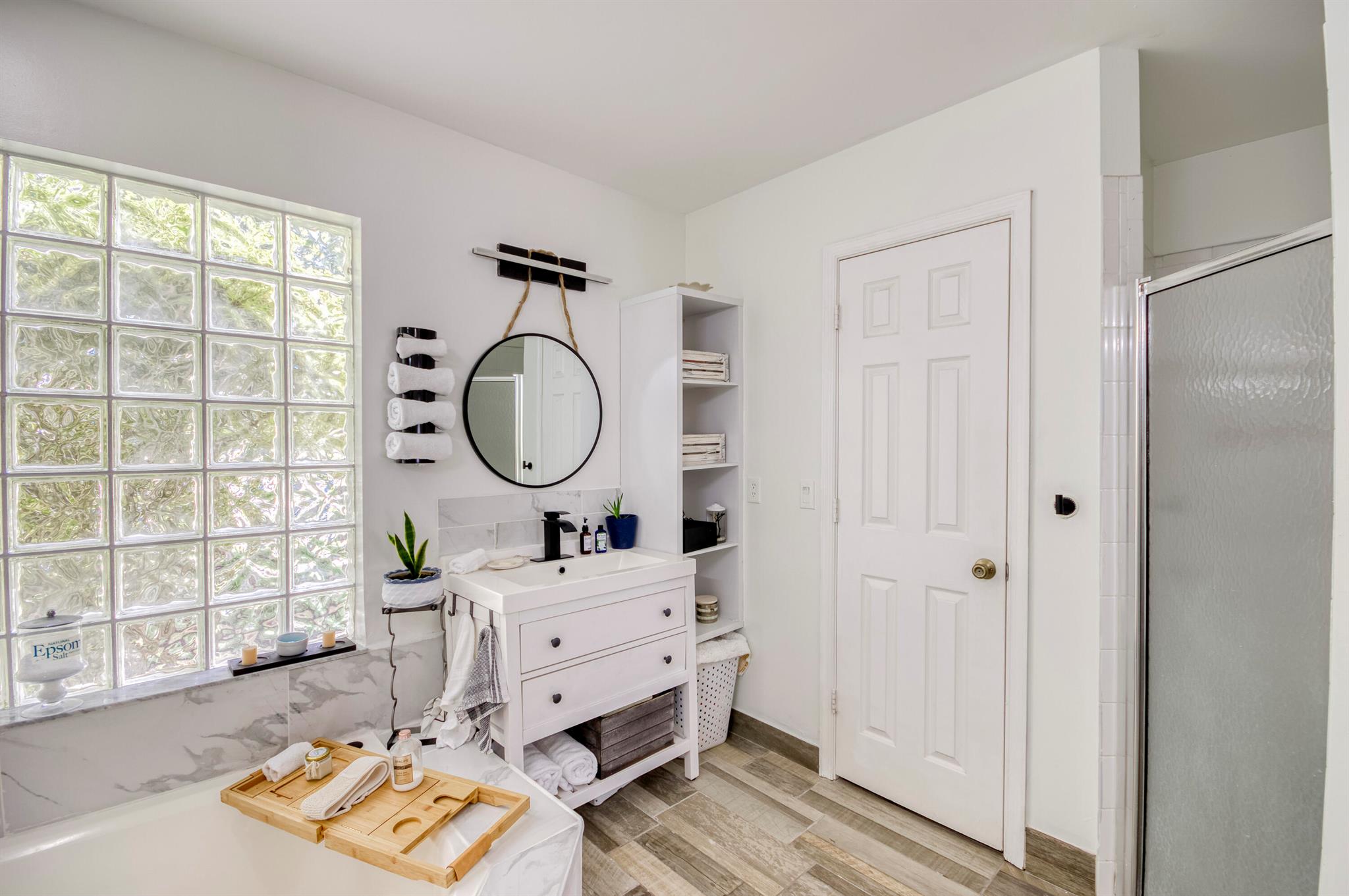 Whitehorse Estates - Residential Lease