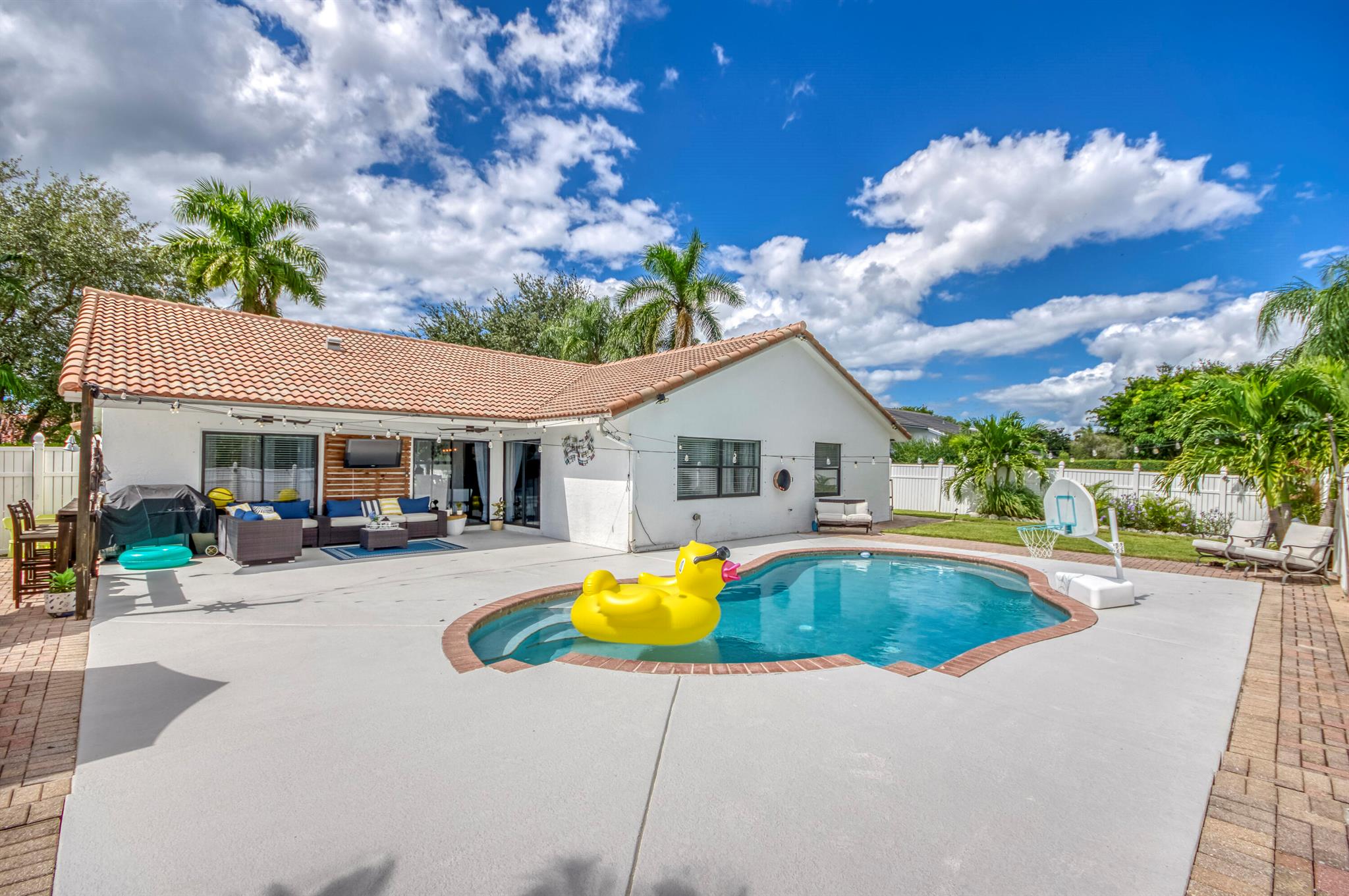 Whitehorse Estates - Residential Lease