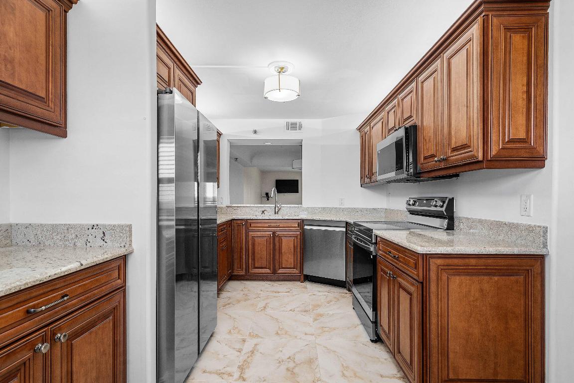 PATIOS OF BOCA BARWOOD CONDO - Residential