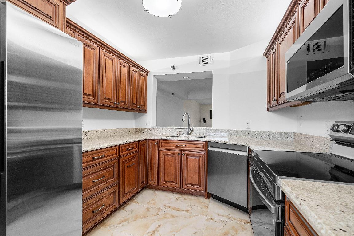 PATIOS OF BOCA BARWOOD CONDO - Residential