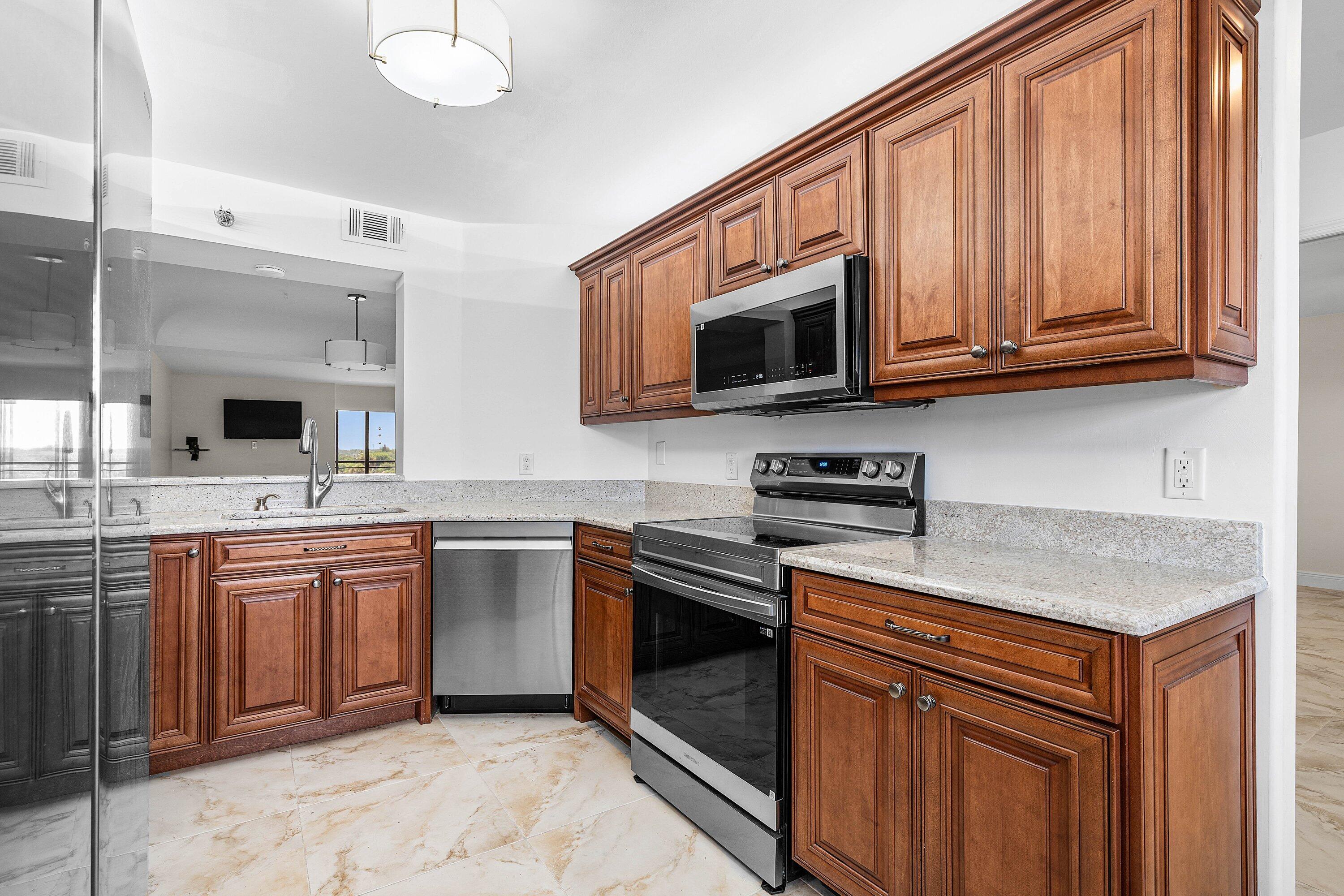 PATIOS OF BOCA BARWOOD CONDO - Residential