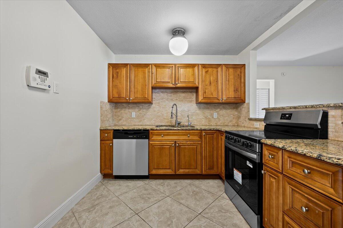 LAKE WORTH TOWN OF ADD 1 - Residential