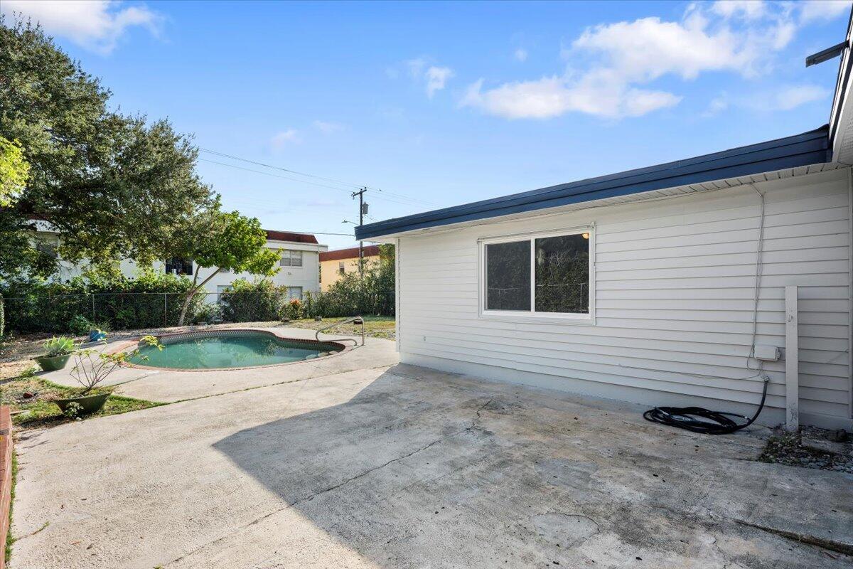 LAKE WORTH TOWN OF ADD 1 - Residential