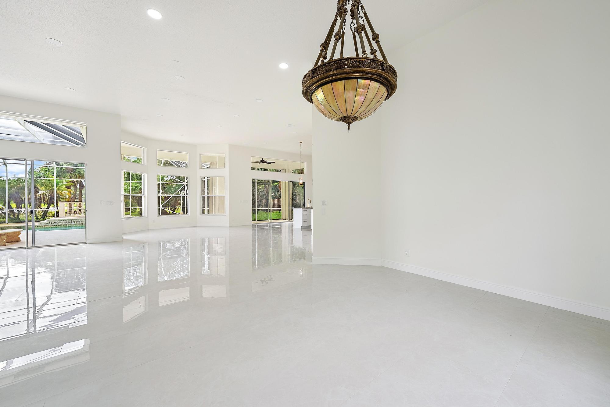 WHISPERING TRAILS 2 - Residential