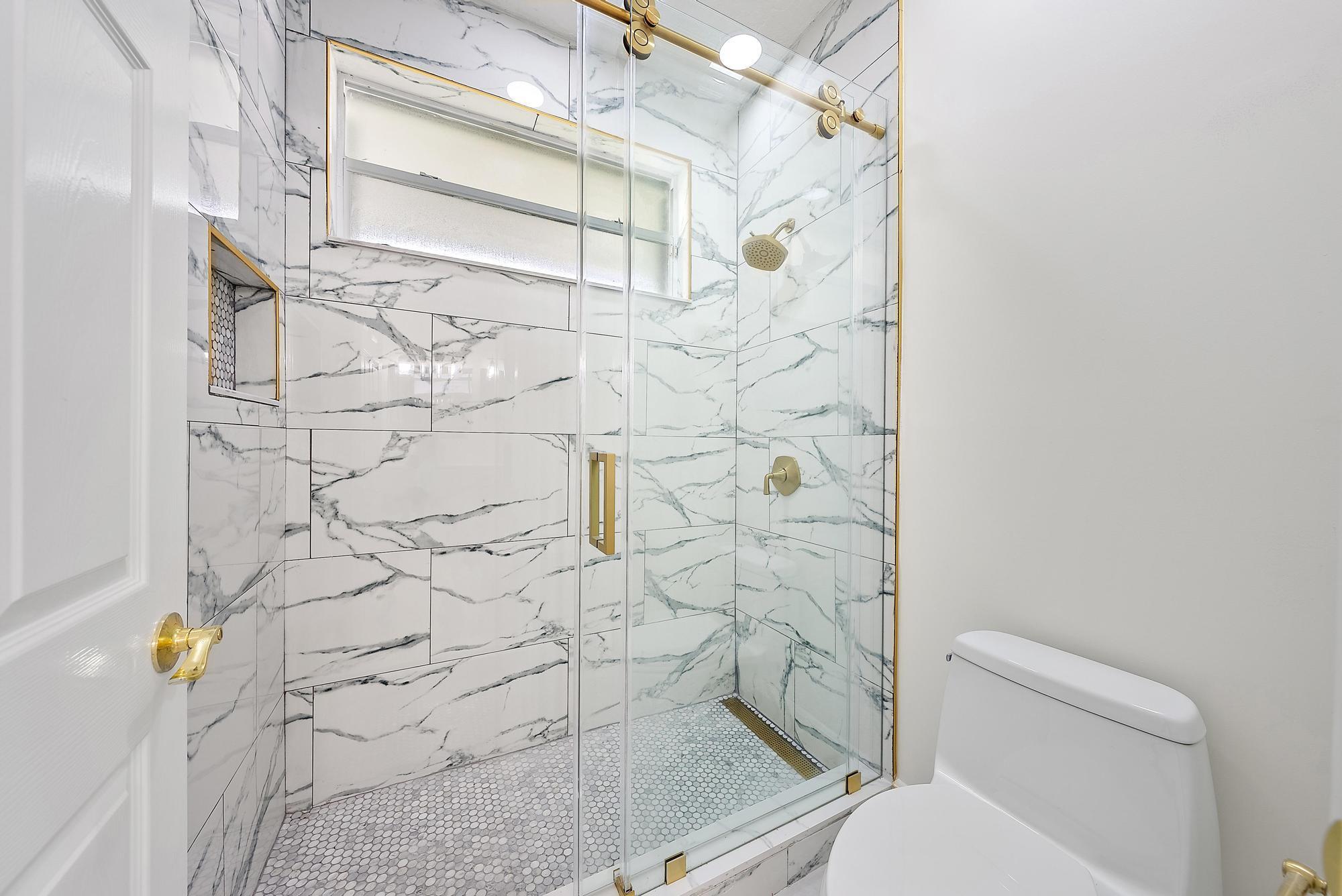 WHISPERING TRAILS 2 - Residential