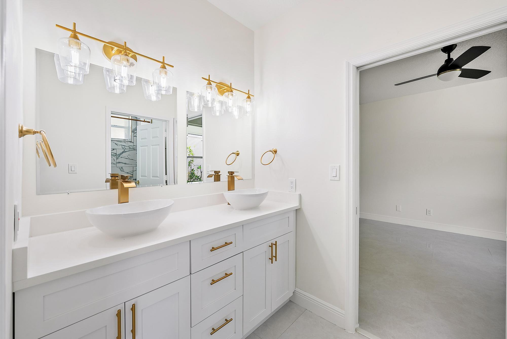 WHISPERING TRAILS 2 - Residential