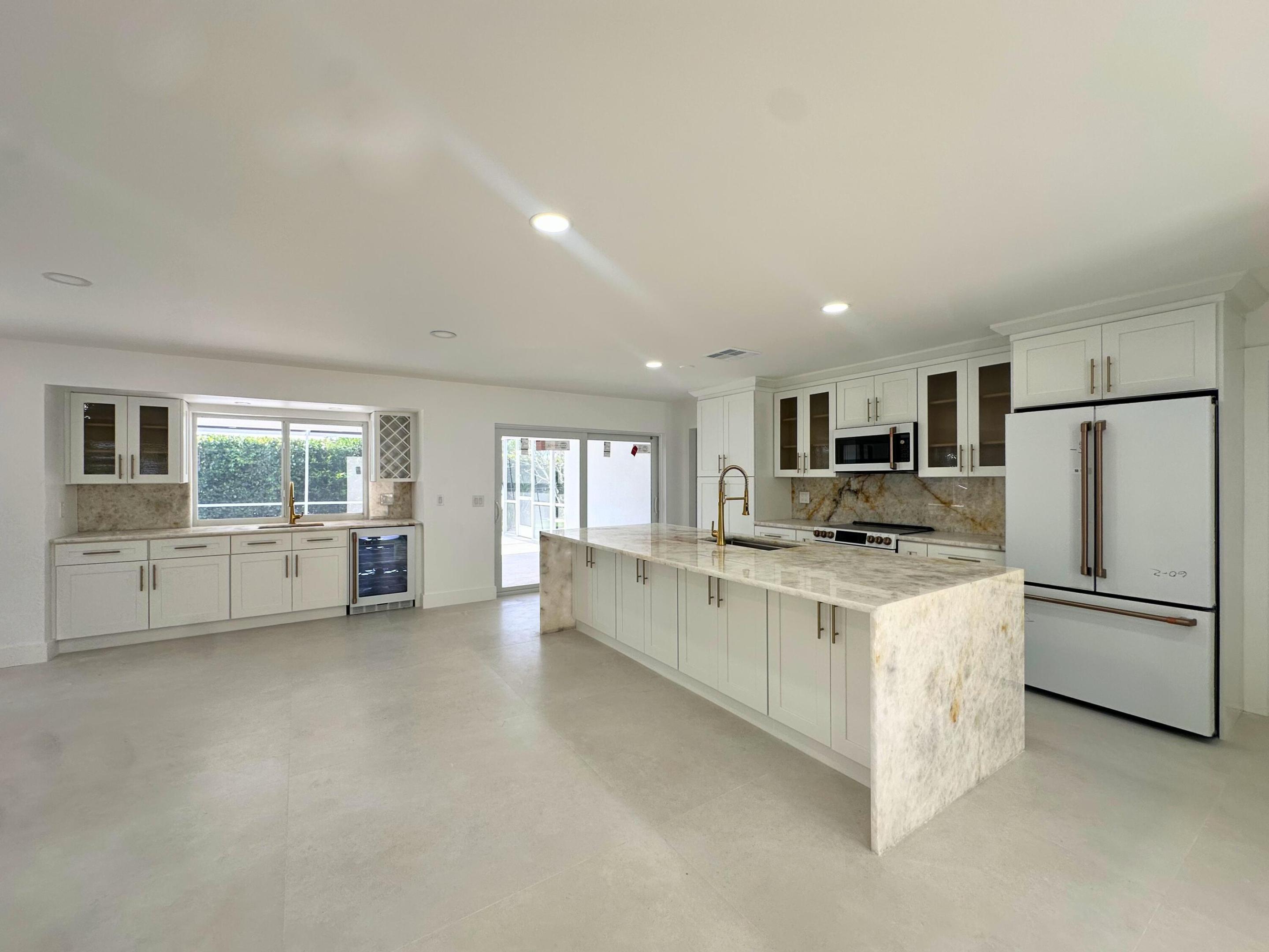 359 Country Club Drive