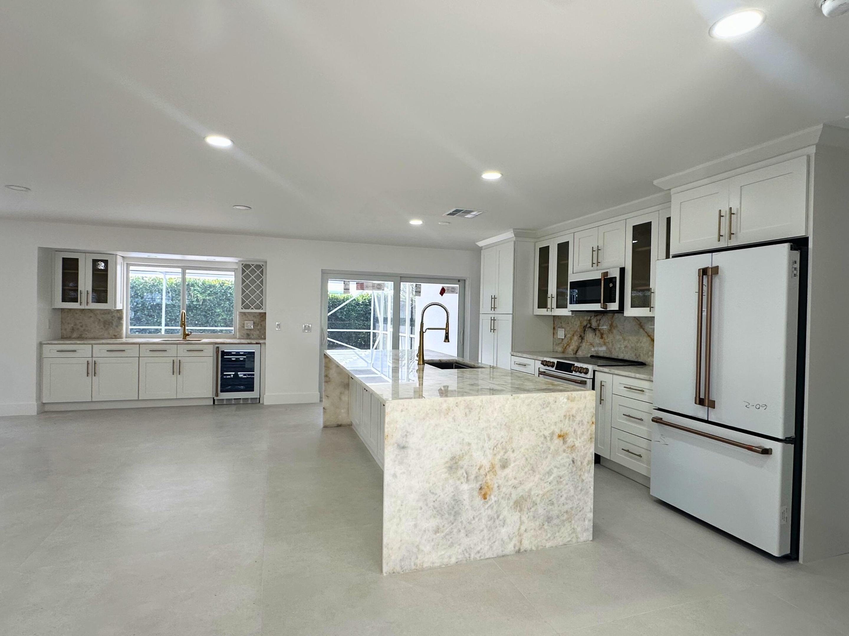 359 Country Club Drive