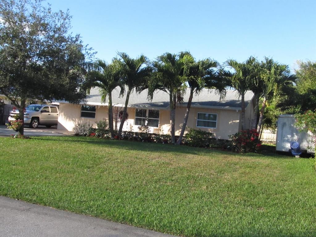 Photo of 3373 Hurricane Drive Dr, Lake Worth Beach, FL 33462 (MLS # R10766436)