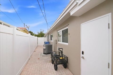 Tiny photo for 1730 NW 39th Street, Oakland Park, FL 33309 (MLS # B26038316)