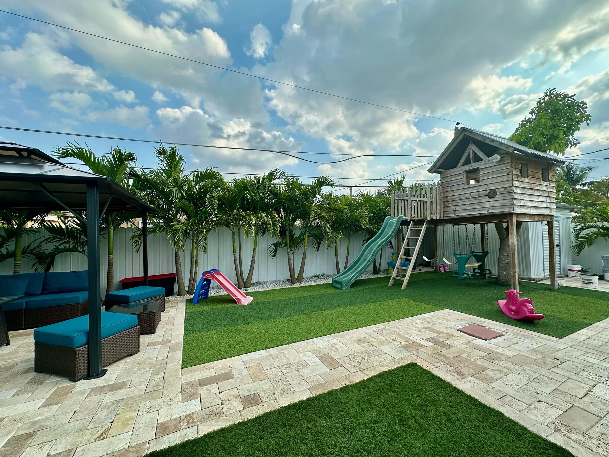 SCOTT ESTATES - Residential