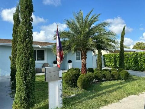 Home 47 7540 Hope Street Hollywood FL 33024