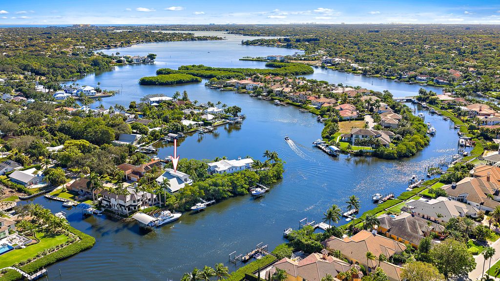 Photo of 9176 SE River Terrace, Jupiter, FL 33469 (MLS # R11158311)