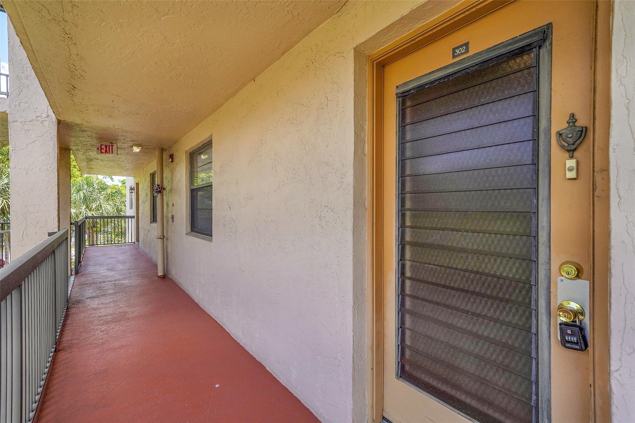 4950 S Sabal Palm Blvd 302