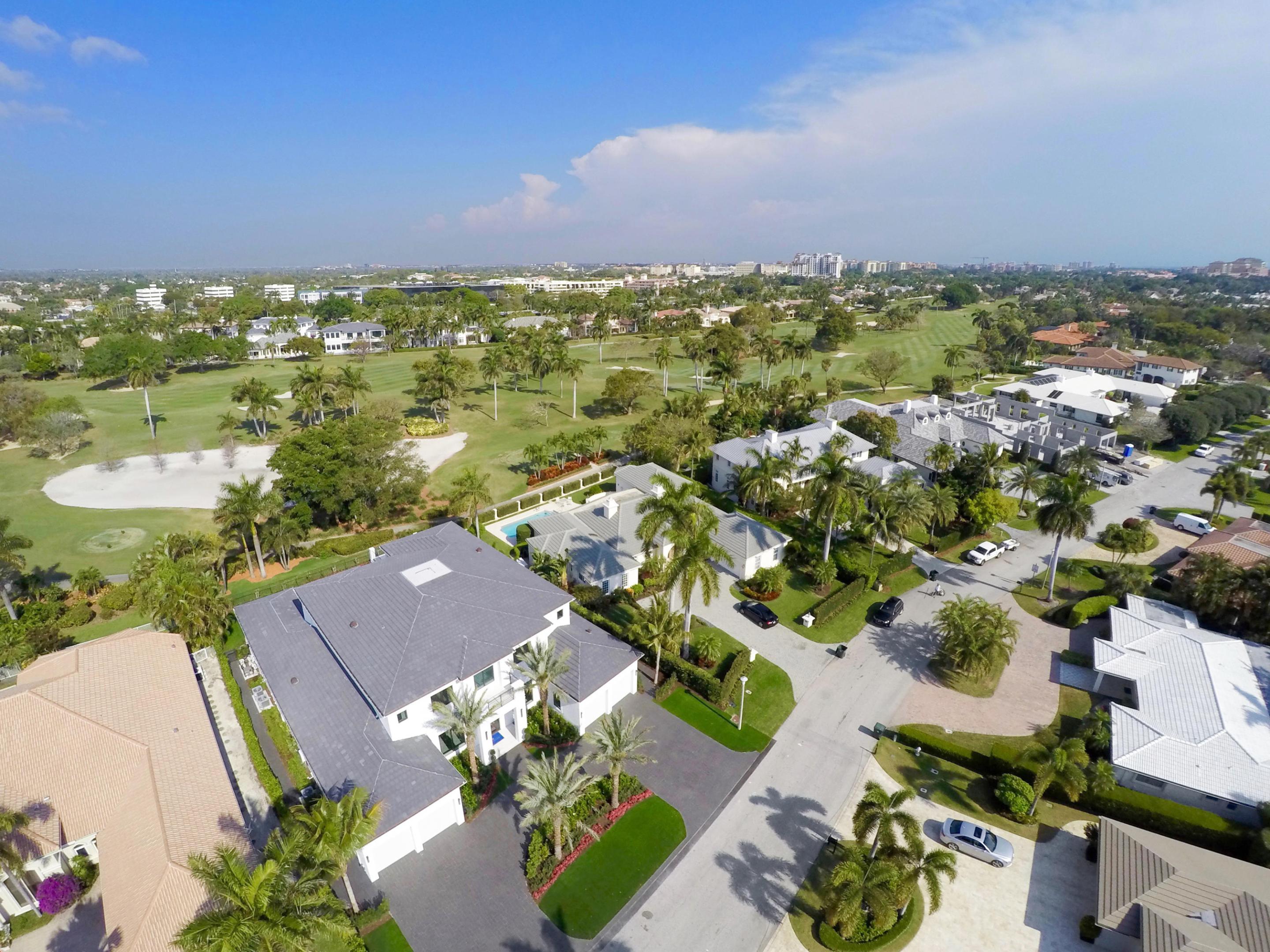 ROYAL PALM YACHT & COUNTRY CLUB - Residential