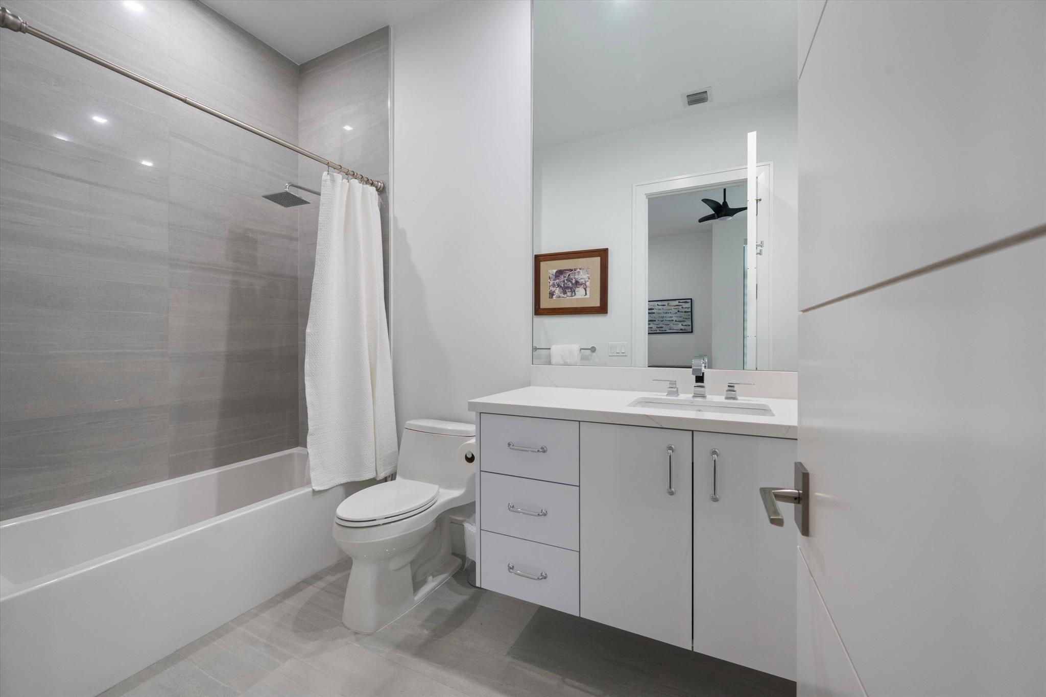 LONG LAKE ESTATES 1 AS - Residential