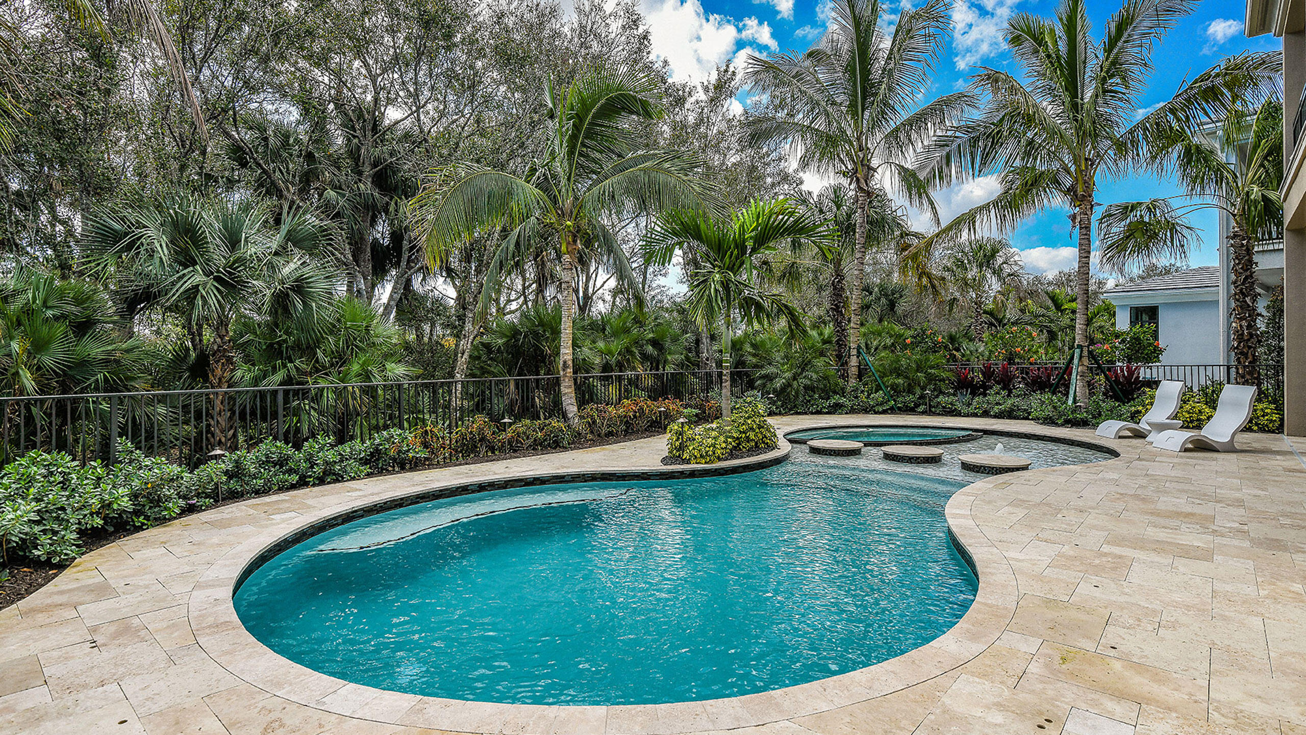 5524 Renoir Place