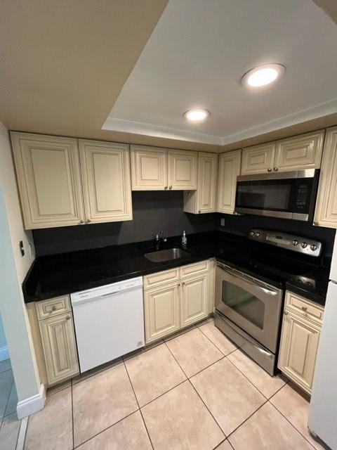 Dolphin Apartments - Residential Lease