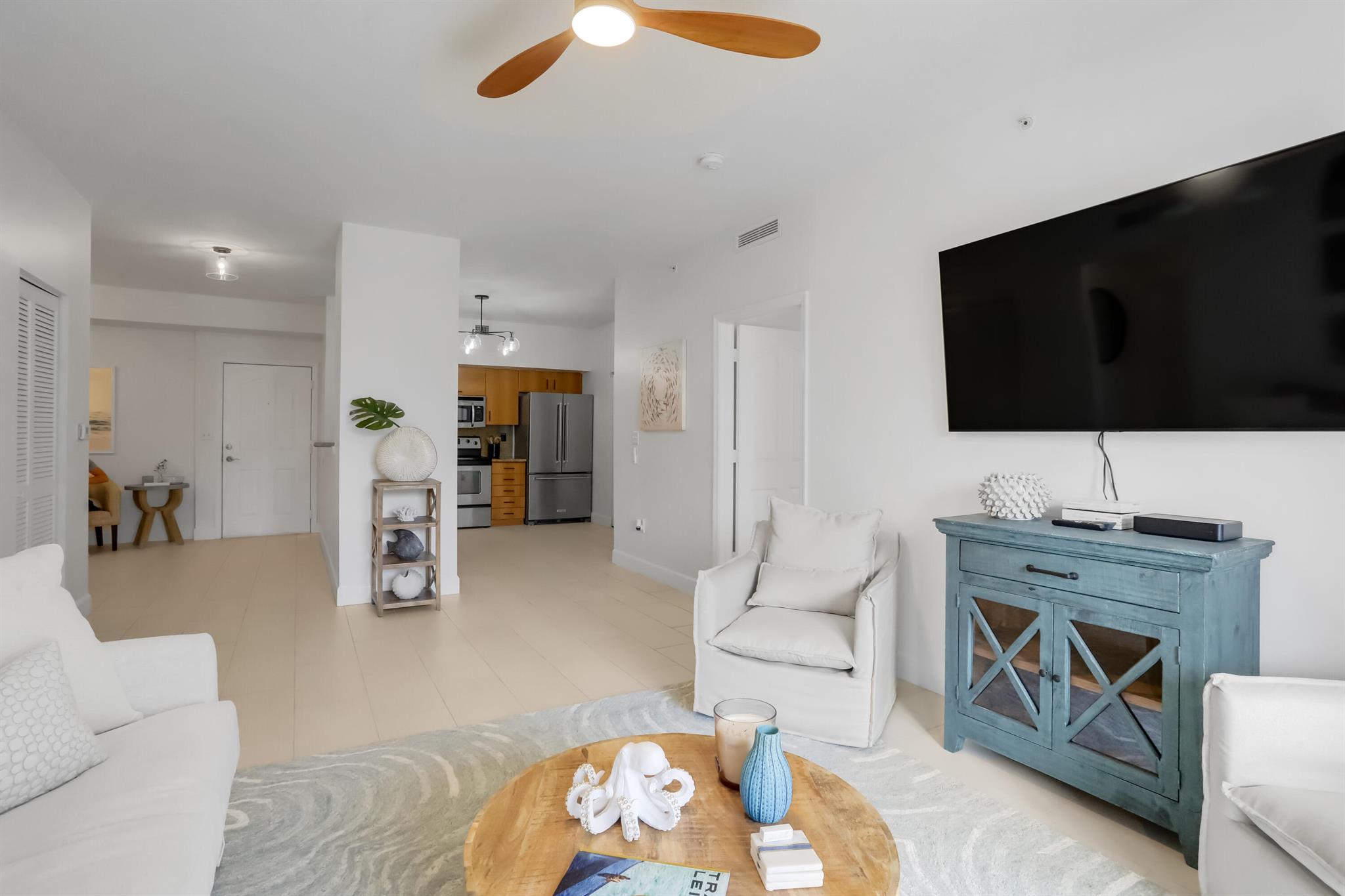 PINEAPPLE GROVE VILLAGE CONDO - Residential Lease