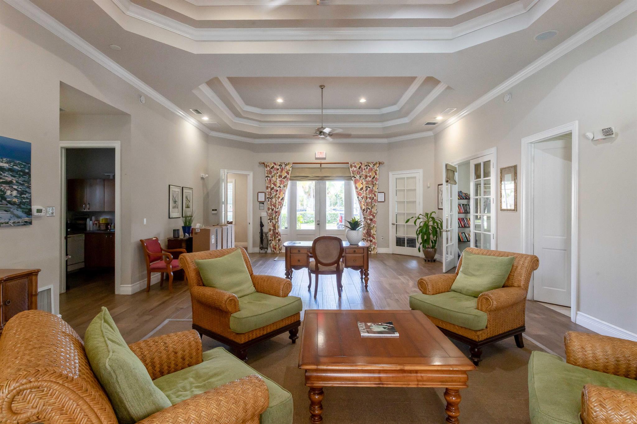 PINEAPPLE GROVE VILLAGE CONDO - Residential Lease