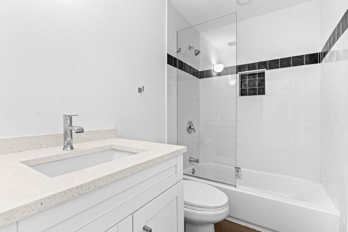 SHEFFIELD WOODS AT WELLINGTON CONDO - Residential