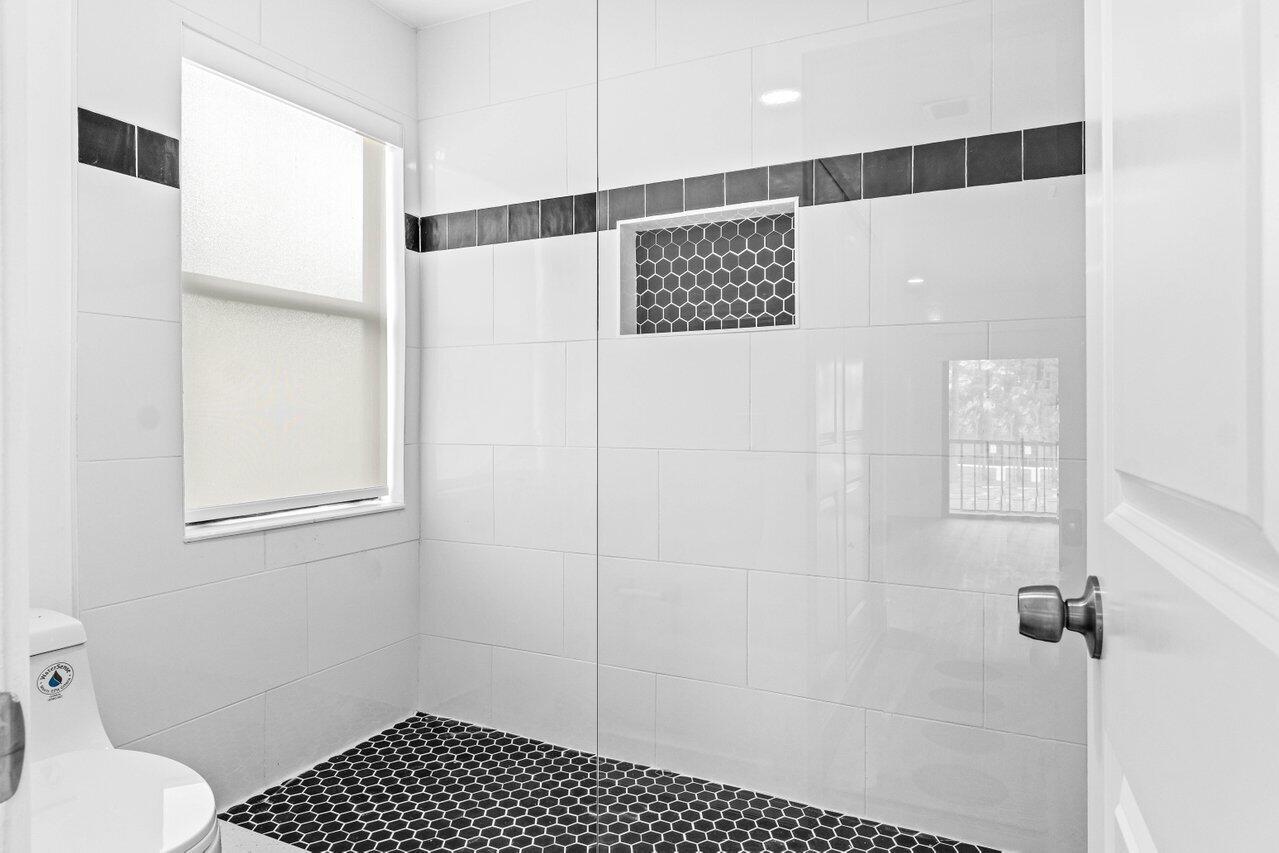 SHEFFIELD WOODS AT WELLINGTON CONDO - Residential