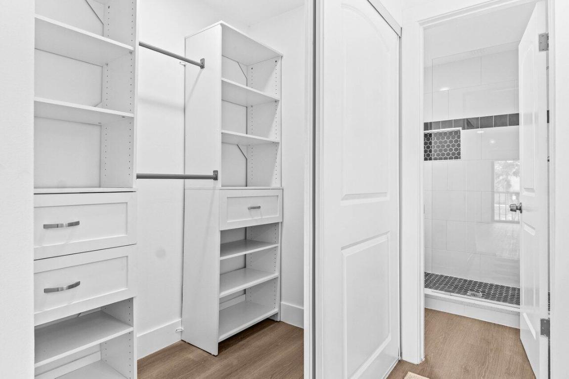 SHEFFIELD WOODS AT WELLINGTON CONDO - Residential