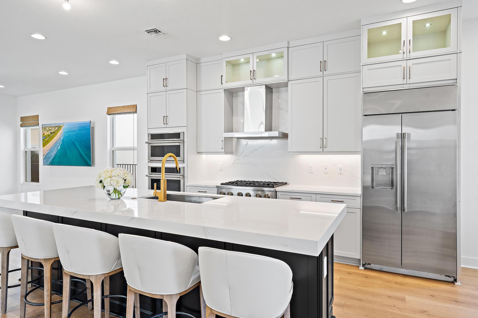 ALTON NEIGHBORHOOD - Residential Lease