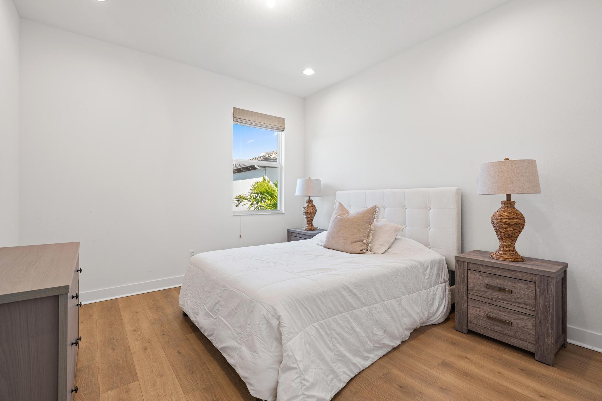 ALTON NEIGHBORHOOD - Residential Lease