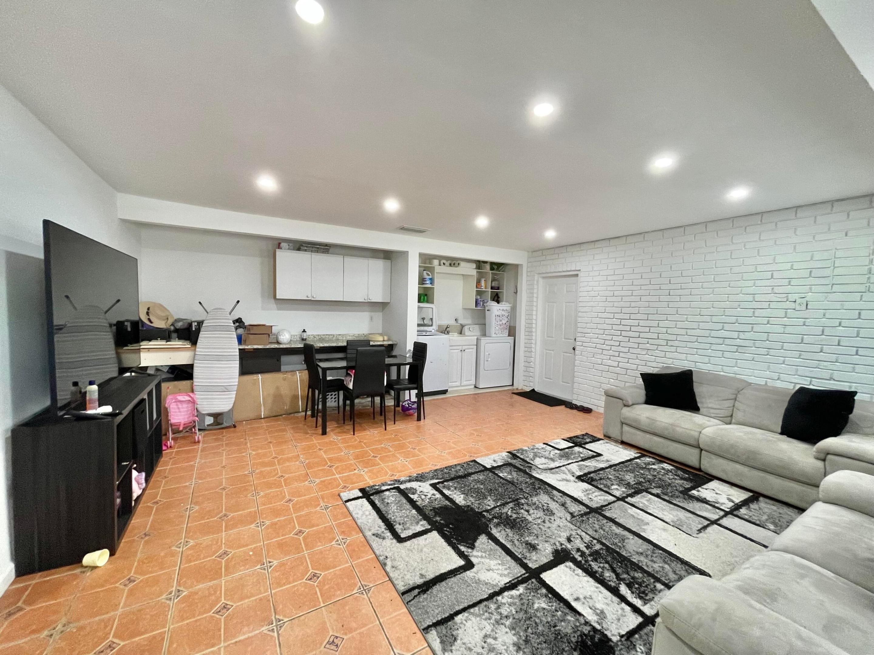 Coral Ridge Isles 45-47 B - Residential