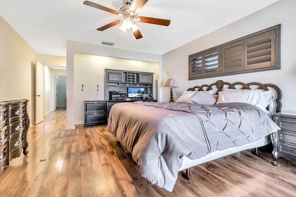 GREENTREE VILLAS CONDO - Residential