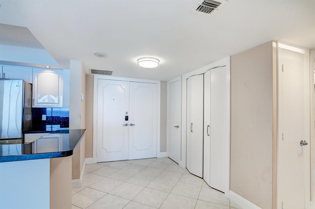 THREE THOUSAND CONDO - Residential