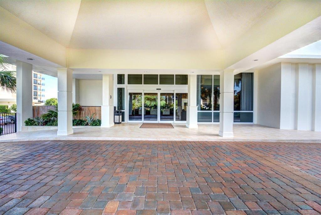 THREE THOUSAND CONDO - Residential