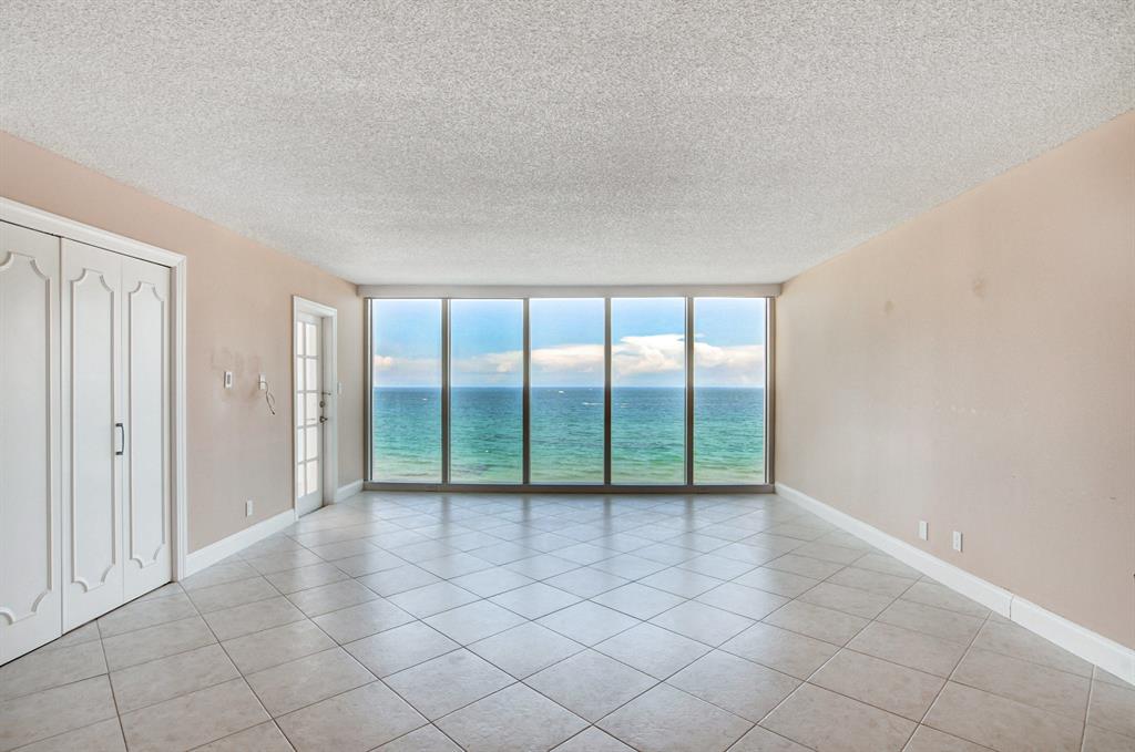 THREE THOUSAND CONDO - Residential